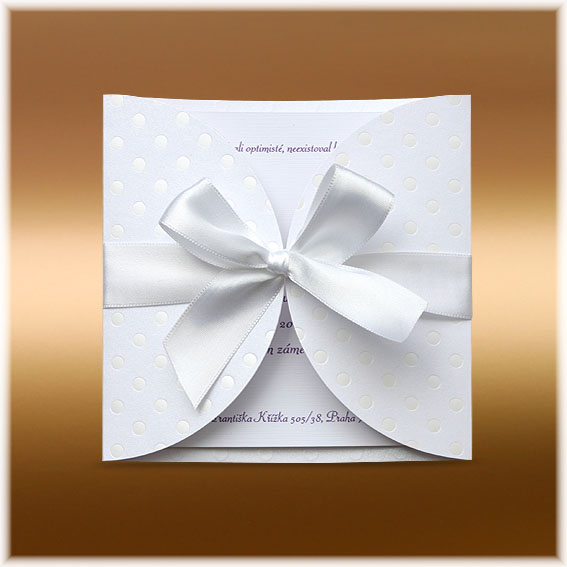 svatební oznámení s puntíky